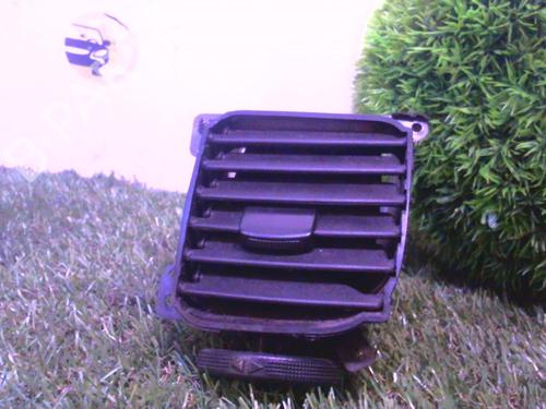 Used Air vent HYUNDAI TRAJET (FO) 2.0 CRDi (113 hp) 25395645