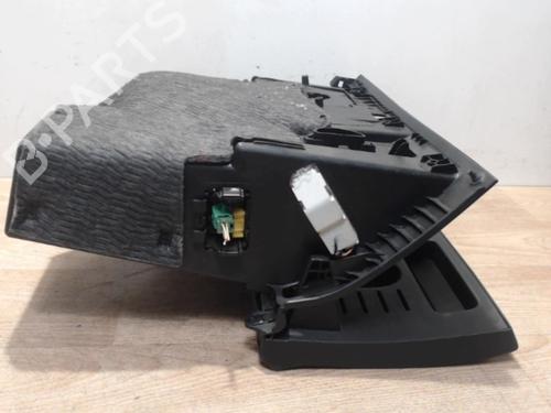 Used Glove box PEUGEOT 308 I (4A_, 4C_) 1.6 HDi (90 hp) 25386507
