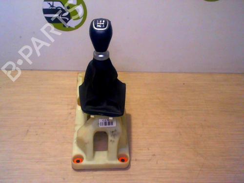 Used Gear lever HYUNDAI i20 II (GB, IB) 1.2 (84 hp) 25391597