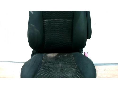 Right front seat TOYOTA COROLLA Verso (ZER_, ZZE12_, R1_) 2.2 D-4D (AUR10_, AUR10R) | BP25417044C16 