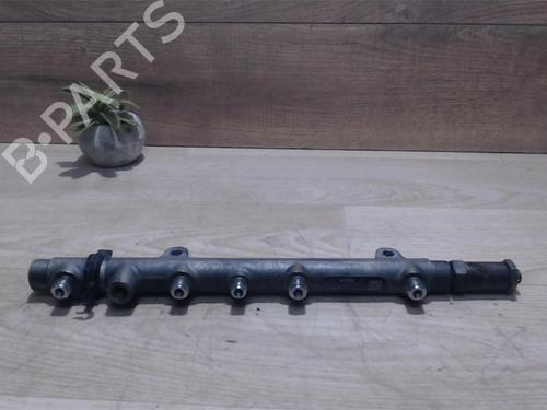 Used Injection rail RENAULT ESPACE IV (JK0/1_) 1.9 dCi (JK0U) (116 hp) 25385122