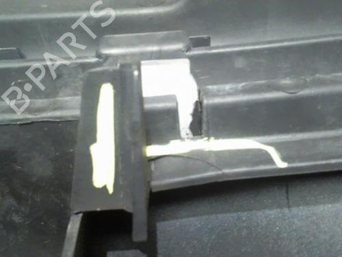 Used Grille RENAULT CLIO II (BB_, CB_) 1.9 D (B/CB0J) (65 hp) 31229537