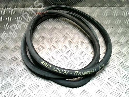rubber-door-seal-vw-touareg-7la-7l6-7l7-2002-2003-2004-2005-2006-2007-2008-2009-2010-2011-2012-2013-25779383 main image