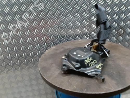 Used Rear center seatbelt Rear center seatbelt TOYOTA RAV 4 II (_A2_) 2.0 D 4WD (CLA20_, CLA21_, CLA20R, CLA21R) (116 hp) 33735969 33735969