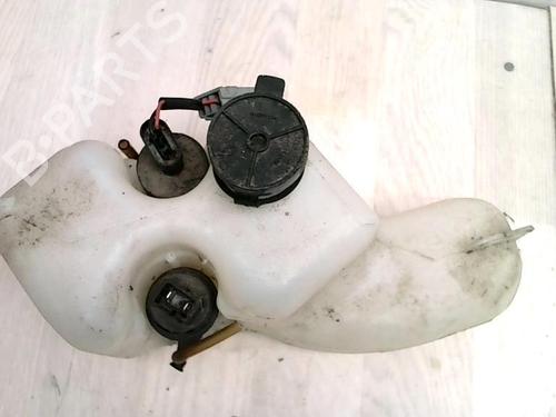 Used Windscreen washer tank Windscreen washer tank RENAULT SUPER 5 (B/C40_) 1.4 Cat (B/C/407) (58 hp) 35978193 35978193