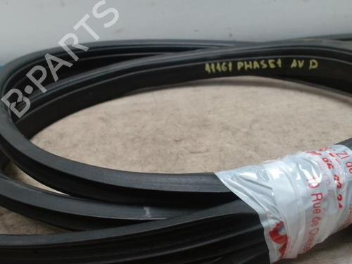 Used Rubber door seal MERCEDES-BENZ M-CLASS (W163) ML 270 CDI (163.113) (163 hp) 28055135