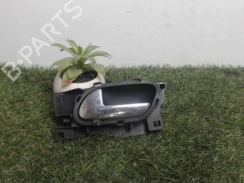 Used Front left interior door handle PEUGEOT 407 (6D_) 2.0 HDi 135 (6DRHRH, 6DRHRE, 6DRHRG, 6DRHRJ) (136 hp) 25394504