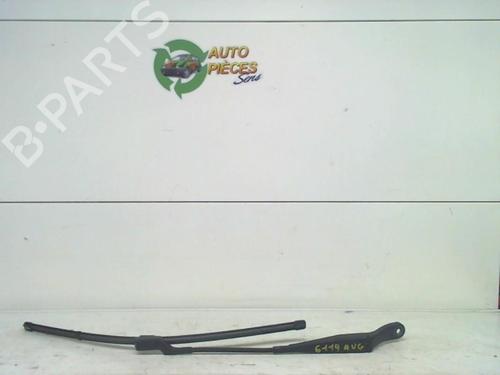 Used Front windshield wiper arm RENAULT TWINGO II (CN0_) 1.2 16V (CN0K, CN0V, CN0A) (76 hp) 25399361