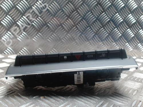 Advarselsbryter RENAULT CLIO V (B7_) 1.5 Blue dCi 85 (B7AG) (86 hp) 31230075