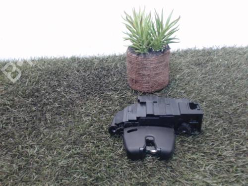 Used Tailgate lock PEUGEOT 308 I (4A_, 4C_) 1.6 16V (120 hp) 25391222