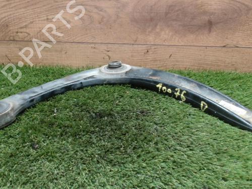 Used Right front suspension arm TOYOTA COROLLA Verso (ZER_, ZZE12_, R1_) 1.6 (ZNR10_, ZNR10R) (110 hp) 29171258