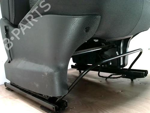 Used Right front seat RENAULT MODUS / GRAND MODUS (F/JP0_) 1.5 dCi (FP0F, JP0F) (86 hp) 31230202