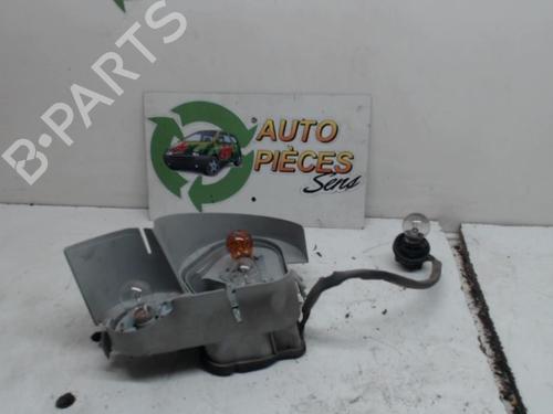 Used Licence plate light RENAULT MEGANE II Coupé-Cabriolet (EM0/1_) 1.6 (113 hp) 25398087