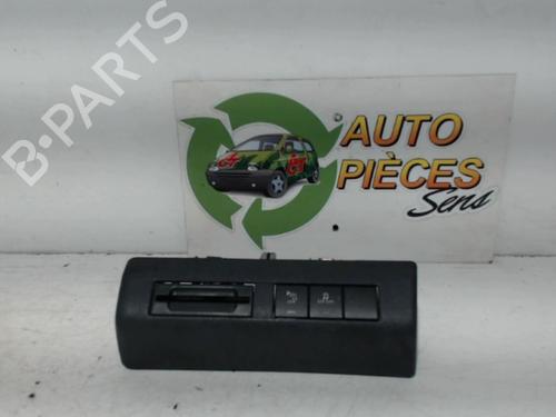 Used Switch PEUGEOT 3008 I MPV (0U_) 1.6 HDi (109 hp) 25415636