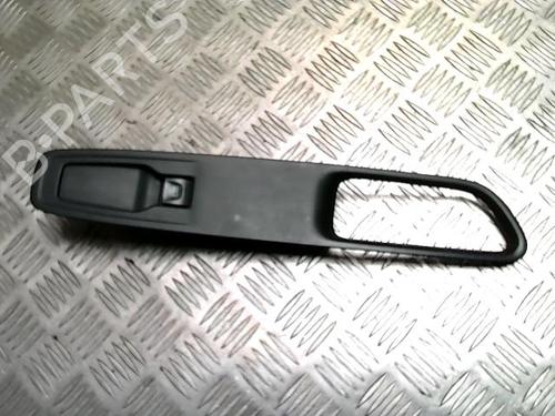 Used Right front window switch Right front window switch RENAULT CAPTUR I (J5_, H5_) 0.9 TCe 90 (90 hp) 33706448 33706448