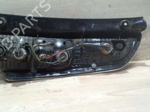 Used Left taillight DAIHATSU SIRION (M3_) 1.0 (M300) (70 hp) 25402524