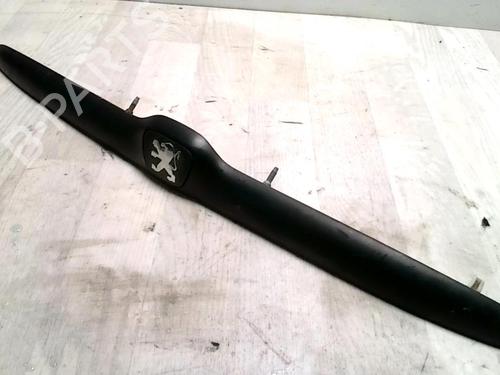 Used Tailgate trim PEUGEOT 206 Hatchback (2A/C) 1.9 D (69 hp) 31234452