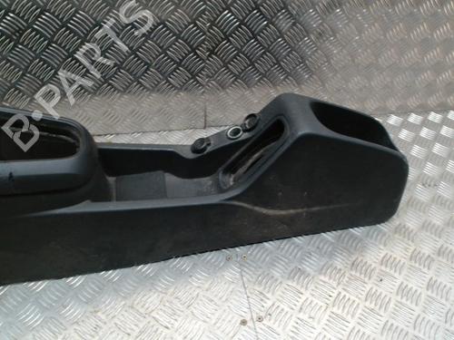 Middle console CITROËN C3 II (SC_) 1.4 HDi 70 (SC8HZC, SC8HR0, SC8HP4) | BP31046058I22 