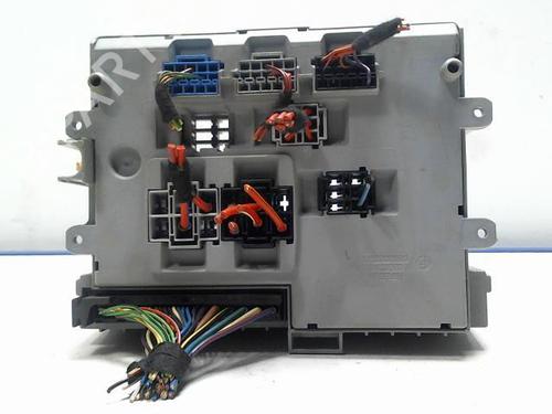 Used Fuse box BMW 3 Touring (E91) 318 d (122 hp) 32633238
