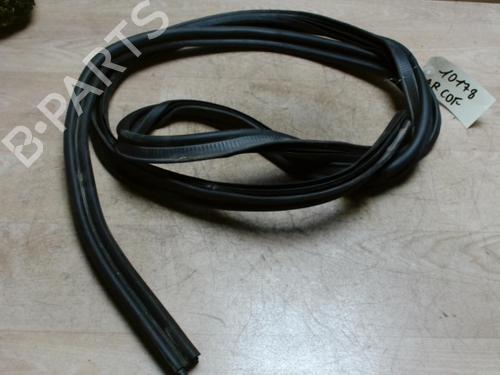 Used Rubber door seal DACIA LOGAN MCV II 1.2 (75 hp) 31236055