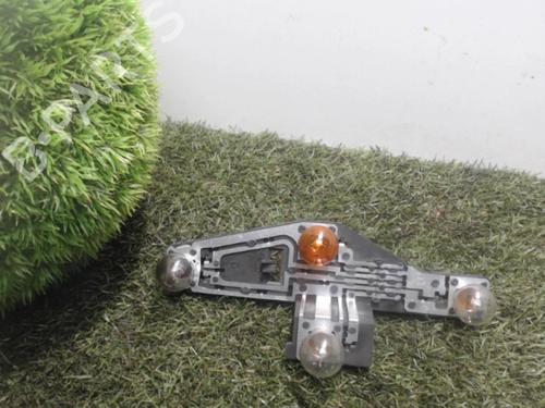 licence-plate-light-renault-laguna-ii-grandtour-kg01_-2001-2002-2003-2004-2005-2006-2007-25392797 main image