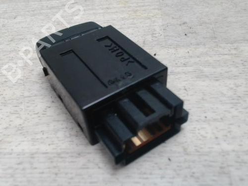 Switch MITSUBISHI GRANDIS (NA_W) 2.0 DI-D (NA8W) | BP25421237I30