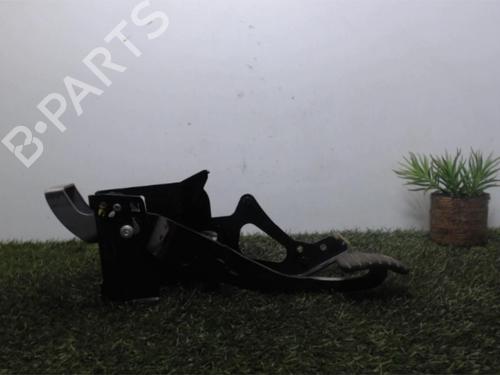 Used Break pedal RENAULT SCÉNIC I MPV (JA0/1_, FA0_) 1.9 dCi (JA05, JA1F) (102 hp) 25391216
