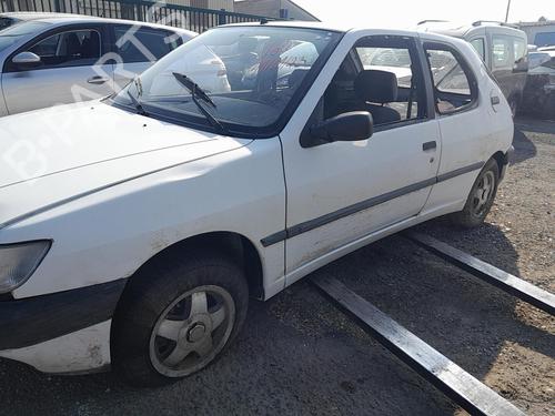 Switch PEUGEOT 306 Hatchback (7A, 7C, N3, N5) 1.9 D | BP25426050I30 