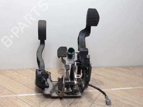 Used Pedal PEUGEOT 208 I (CA_, CC_) 1.2 VTI 82 (82 hp) 25388025