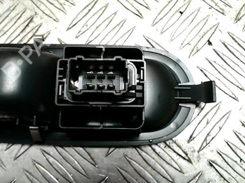 Right front window switch RENAULT TWINGO II (CN0_) 1.2 16V (CN04, CN0B) | BP31238528I26