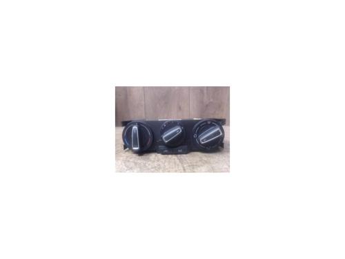 Used Climate control VW POLO V (6R1, 6C1) 1.4 TDI (90 hp) 25416165