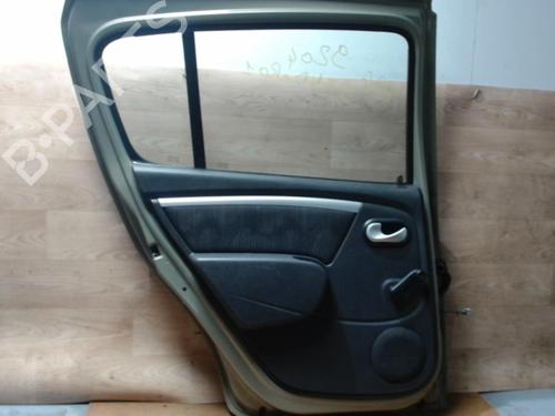 Puerta trasera izquierda DACIA SANDERO 1.2 16V (75 hp) 31236073