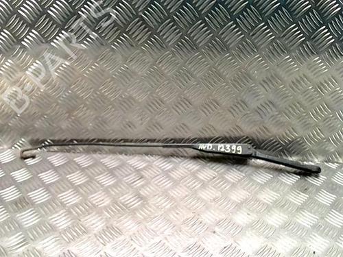Used Front windshield wiper arm RENAULT TRAFIC II Van (FL) 1.9 dCi 80 (FL0B) (82 hp) 30661046