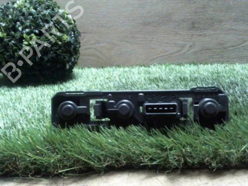 Luce targa PEUGEOT 306 Break (7E, N3, N5) 2.0 HDI 90 (90 hp) 31228387