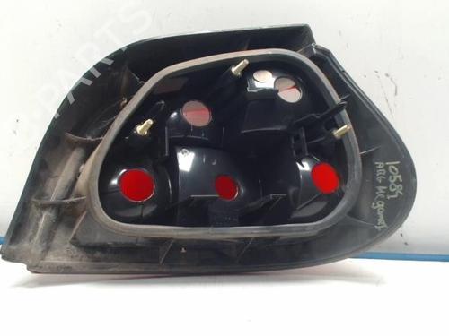 Feu arrière gauche RENAULT MEGANE I (BA0/1_) 1.6 16V (BA04, BA0B, BA11, BA1J, BA16, BA19, BA1K, BA1V,... (107 hp) 25419016