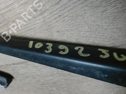Used Front windshield wiper arm CITROËN JUMPER II Van 2.2 HDi 130 (130 hp) 30659299