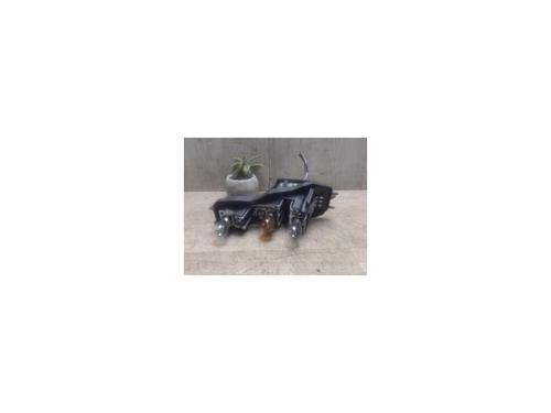 Used Licence plate light RENAULT SCÉNIC II (JM0/1_) 1.5 dCi (JM1E, JM16) (106 hp) 25416293