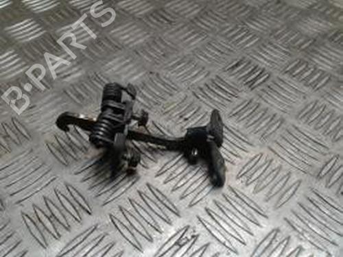Used Hinge/Door check strap PEUGEOT 306 Hatchback (7A, 7C, N3, N5) 1.4 (75 hp) 30519548