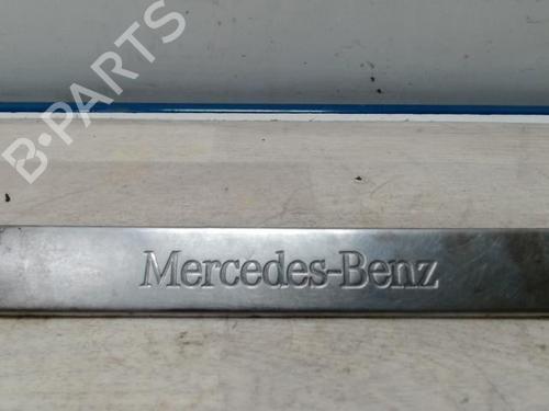 Trinnbrett MERCEDES-BENZ M-CLASS (W163) ML 270 CDI (163.113) (163 hp) 25421048