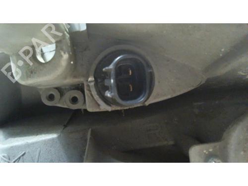 Right headlight DAIHATSU SIRION (M3_) 1.0 (M300) | BP25402503C29