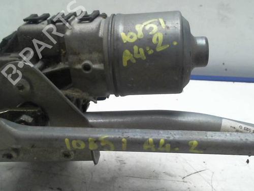 Used Front wiper motor AUDI A4 B7 (8EC) 2.0 TDI 16V (140 hp) 31221844