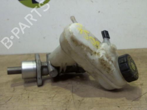 Used Brake master cylinder RENAULT TWINGO II (CN0_) 1.2 16V (CN0K, CN0V, CN0A) (76 hp) 25388694