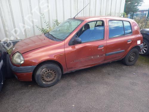 Licence plate light RENAULT CLIO II (BB_, CB_) 1.2 (BB0A, BB0F, BB10, BB1K, BB28, BB2D, BB2H, CB0A,... | BP31237792I40 