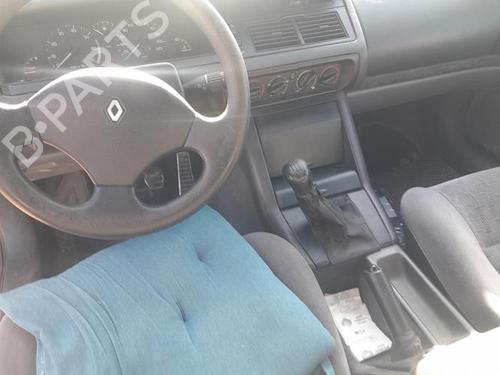 Left headlight RENAULT SAFRANE I (B54_) 2.1 dT (B546) | BP26443402C28