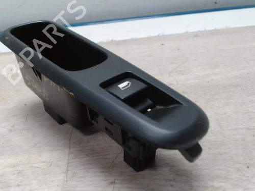Used Right rear window switch PEUGEOT 5008 (0U_, 0E_) 1.6 HDi (114 hp) 25420016