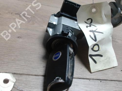 Used Ignition barrel FIAT GRANDE PUNTO (199_) 1.3 D Multijet (75 hp) 31225424