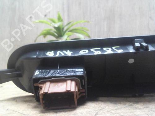 Used Left front window switch RENAULT SCÉNIC II (JM0/1_) 1.5 dCi (JM1E, JM16) (106 hp) 31231621