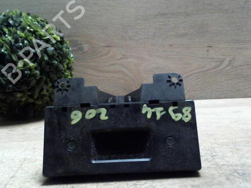 Used Display monitor PEUGEOT 206 Hatchback (2A/C) 1.1 i (60 hp) 31239115