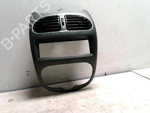 AC Styreenhet / Manøvreringsenhet PEUGEOT 206 Hatchback (2A/C) 1.4 i (75 hp) 25423611