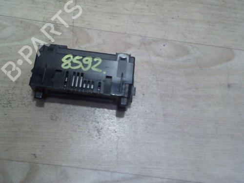 Used Display monitor CITROËN XSARA (N1) 1.8 i (90 hp) 31236005